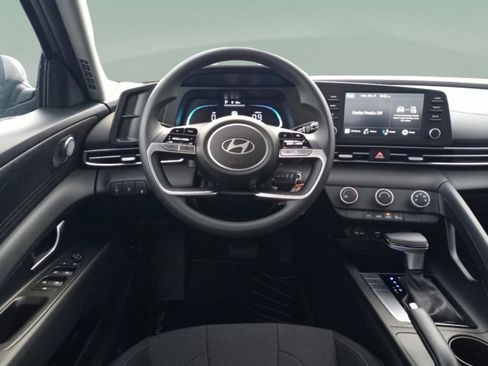 New 2026 Hyundai Elantra SE w/ Cargo Package image 31