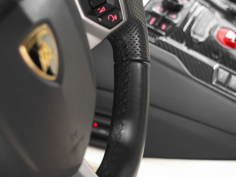 Used 2014 Lamborghini Aventador LP 700-4 image 65