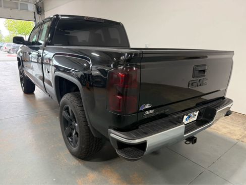 Used 2018 GMC Sierra 1500 2WD Double Cab image 3