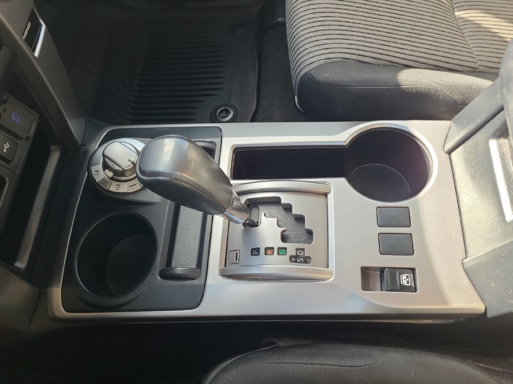 Used 2022 Toyota 4Runner SR5 AWD/4WD image 22