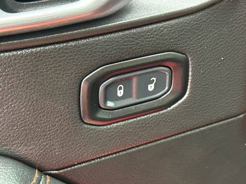 Used 2021 Jeep Gladiator Mojave AWD/4WD image 20