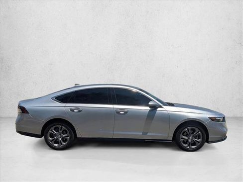 Used 2024 Honda Accord EX image 4