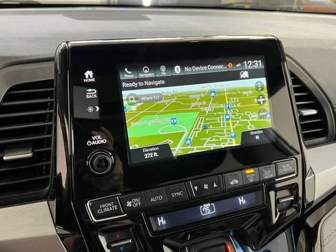 Used 2023 Honda Odyssey Touring image 8