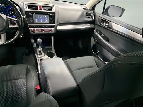 Used 2016 Subaru Outback 2.5i Premium AWD/4WD image 31