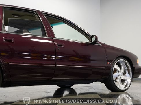 Used 1996 Chevrolet Impala SS RWD image 29