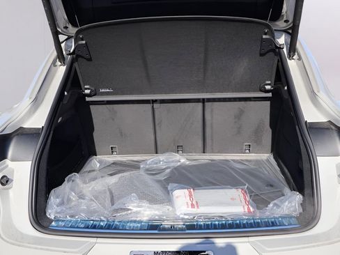 New 2026 Porsche Cayenne Coupe image 17