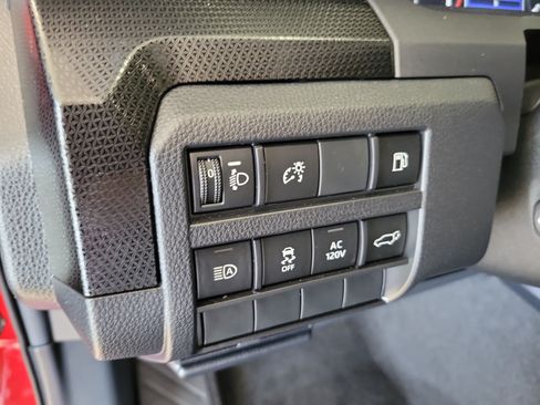 Used 2025 Toyota 4Runner Limited AWD/4WD image 29