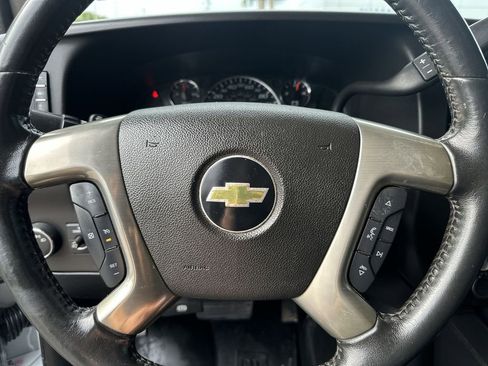 Used 2019 Chevrolet Express 3500 LT w/ LT Preferred Equipment Group image 21