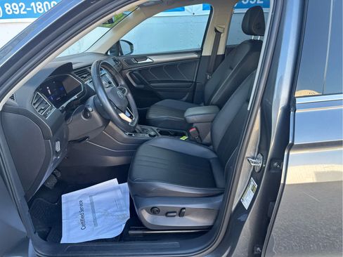 Used 2023 Volkswagen Tiguan SE AWD/4WD image 23