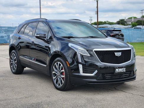 Certified 2024 Cadillac XT5 Sportv w/ Platinum Package AWD/4WD image 3