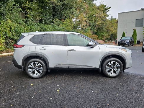 Certified 2023 Nissan Rogue SV image 7
