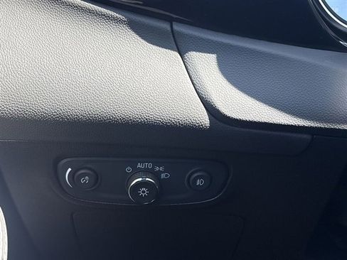 Used 2023 Buick Encore GX Select image 17