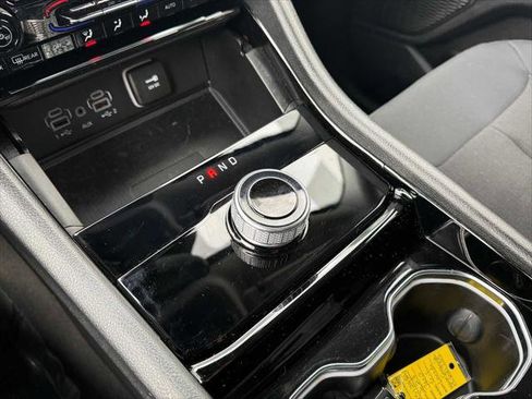 Certified 2023 Jeep Grand Cherokee Laredo w/ Luxury Tech Group I image 27