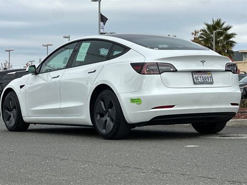 Used 2023 Tesla Model 3 Standard Range image 6