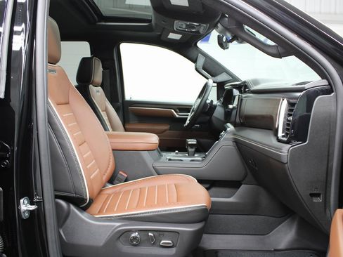 Used 2025 GMC Sierra 1500 Denali Ultimate image 34