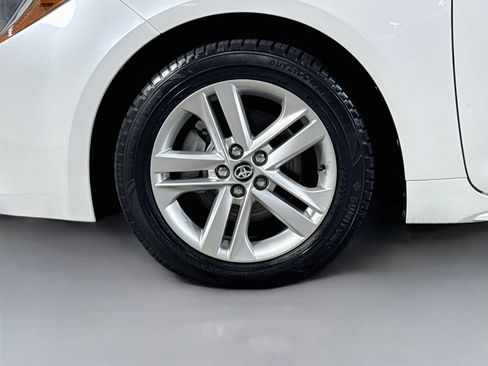 Used 2021 Toyota Corolla SE FWD image 38