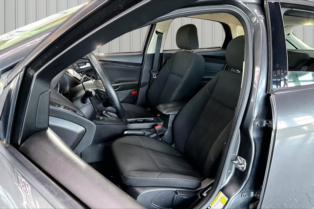 Used 2016 Ford Focus SE w/ SE Sport Package FWD image 19