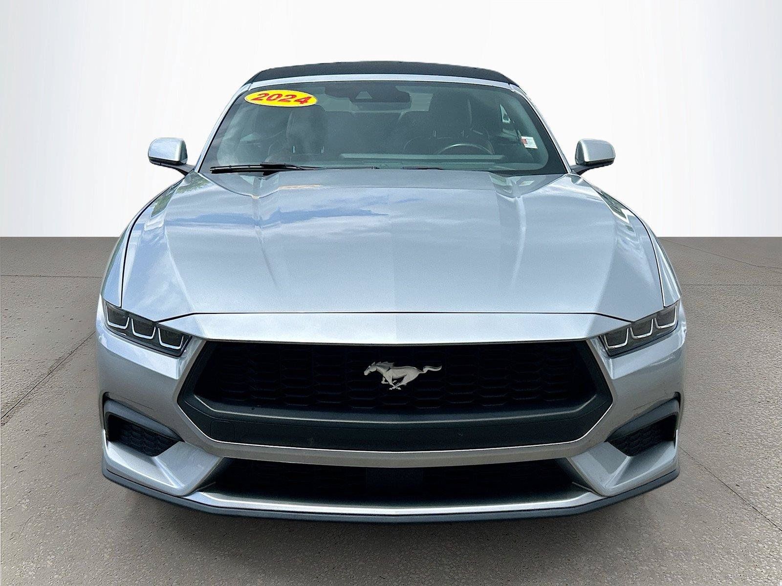Used 2024 Ford Mustang Premium RWD image 9