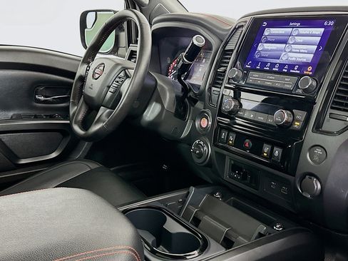 Used 2024 Nissan Titan PRO-4X w/ Pro-4x Convenience Package image 25