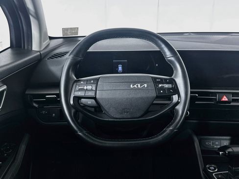 Used 2026 Kia Sportage LX FWD image 18