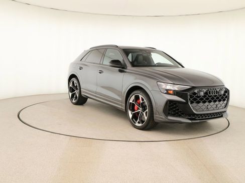 New 2026 Audi RS Q8 performance image 10