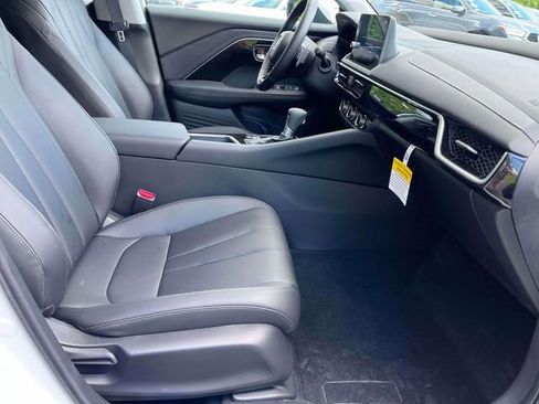 Used 2025 Acura ADX FWD image 19