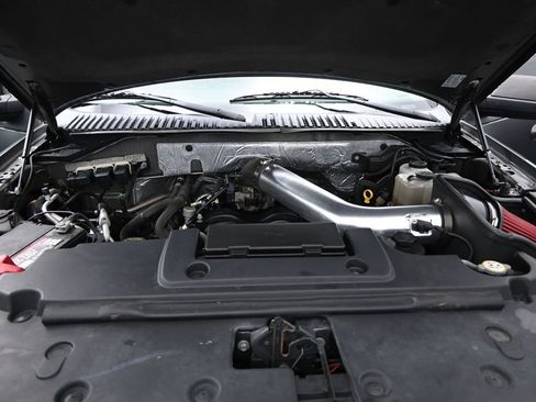 Used 2014 Ford Expedition XLT AWD/4WD image 29