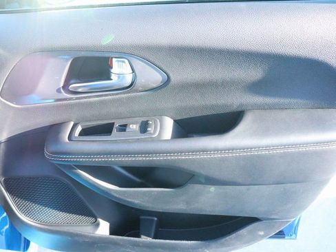 New 2026 Chrysler Pacifica Select image 17