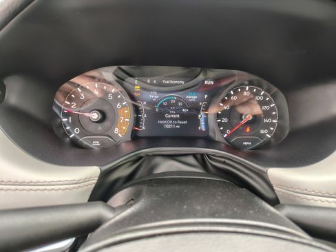 Certified 2024 Jeep Compass Limited image 23