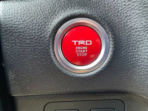 Used 2022 Toyota Tundra SR5 AWD/4WD image 22