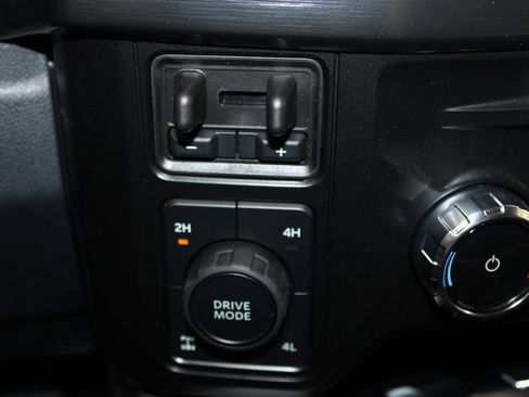 New 2026 Ford F250 Lariat w/ Black Appearance Package AWD/4WD image 42