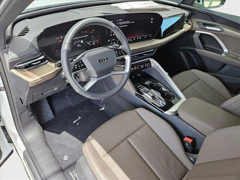 New 2025 Audi Q5 Premium w/ Convenience Package image 3