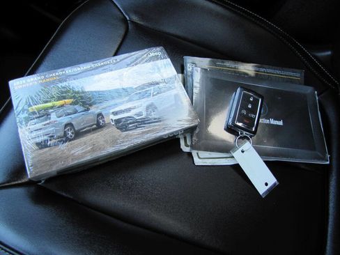 Used 2023 Jeep Grand Cherokee 4WD 4xe image 50