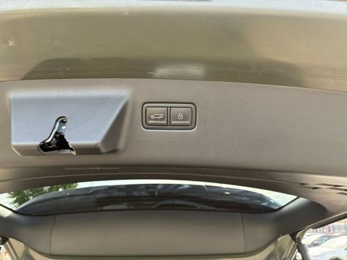 Used 2025 Hyundai Santa Fe SEL AWD/4WD image 19