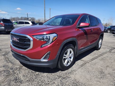 Used 2018 GMC Terrain SLE FWD image 2
