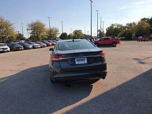Used 2018 Ford Fusion S image 4