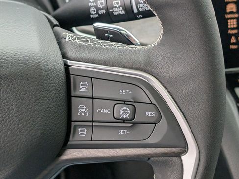 New 2026 Jeep Grand Cherokee L Laredo Altitude image 21