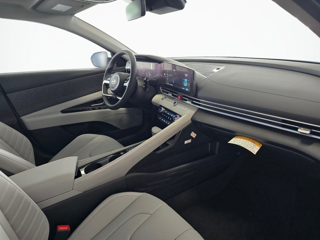 New 2026 Hyundai Elantra Limited FWD image 42