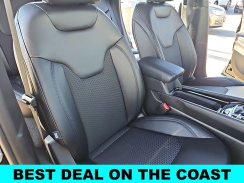 New 2026 Jeep Compass Latitude image 10