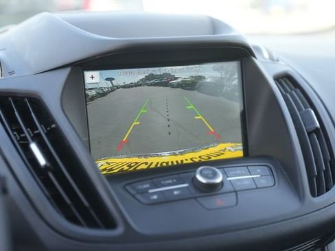 Used 2019 Ford Escape SE image 26