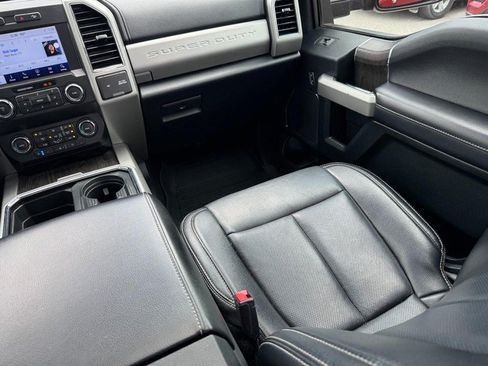 Used 2021 Ford F250 Lariat w/ Lariat Ultimate Package AWD/4WD image 15