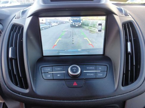 Used 2018 Ford Escape SEL AWD/4WD image 19