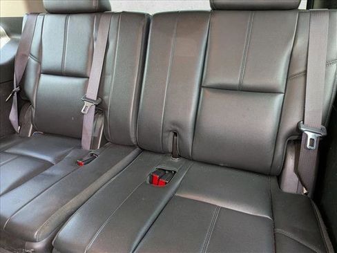 Used 2013 Chevrolet Tahoe LT RWD image 16
