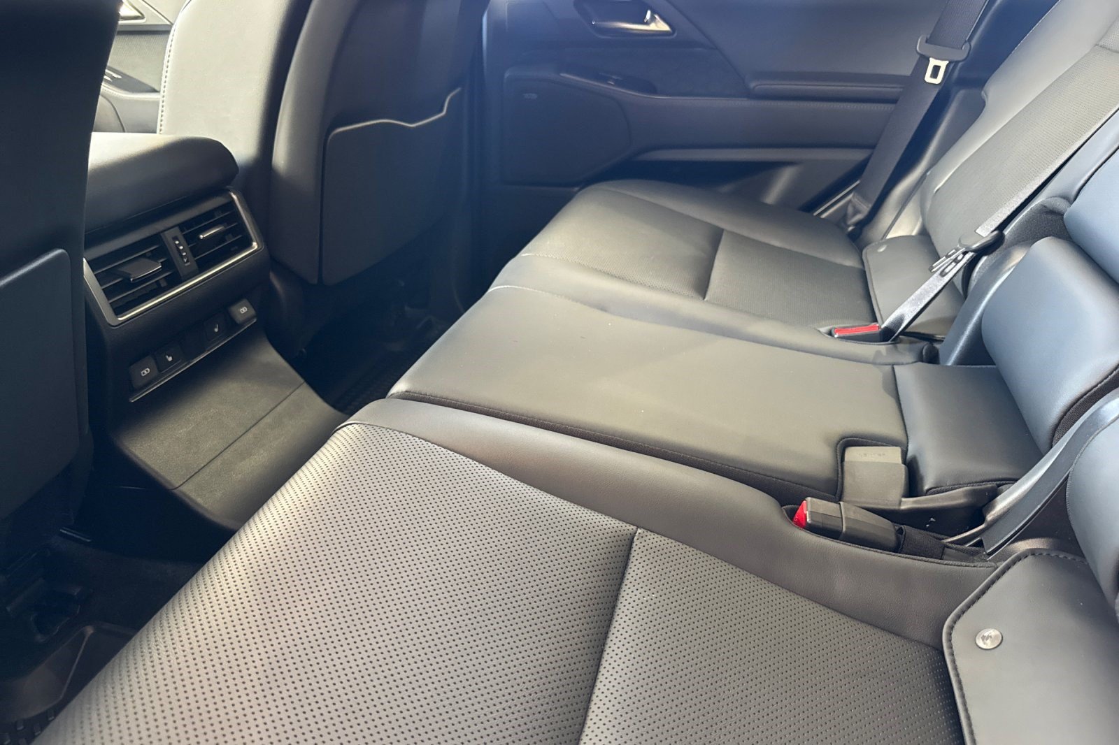 Certified 2026 Lexus GX 550 AWD/4WD image 15