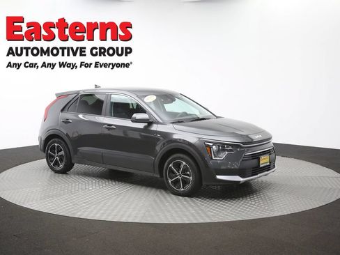 Used 2025 Kia Niro LX FWD image 45
