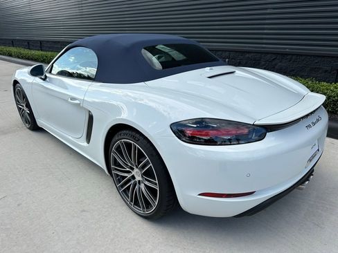 Used 2025 Porsche 718 Boxster S image 3