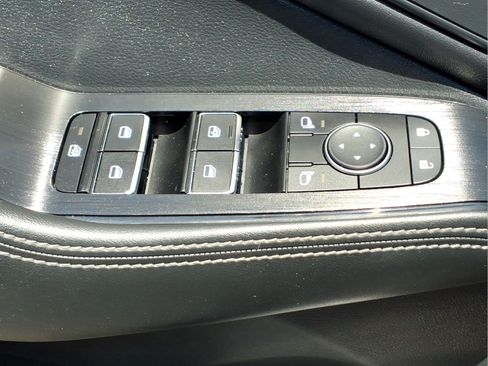 Certified 2023 Nissan Rogue SL w/ SL Premium Package AWD/4WD image 25