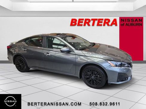 New 2025 Nissan Altima 2.5 SV w/ SV Special Edition Package image 2