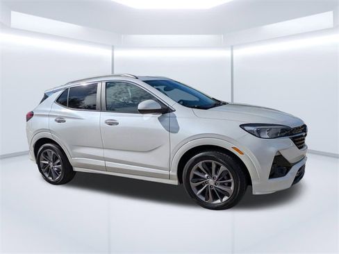 Used 2022 Buick Encore GX Select w/ Sport Touring Package image 2