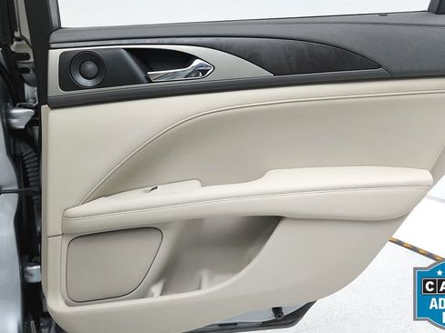 Used 2020 Lincoln MKZ Reserve FWD image 43